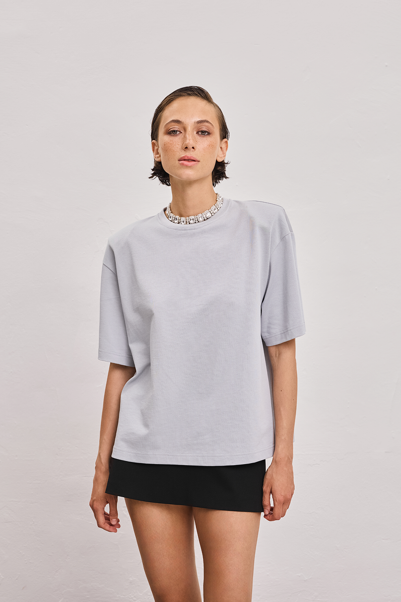 Футболка зі знімними надплічниками