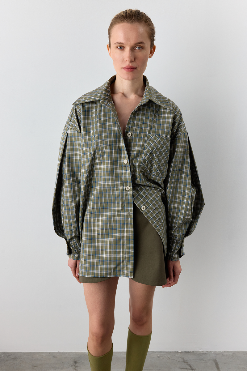 Картата сорочка вільного крою