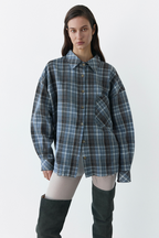 Картата сорочка з необробленими краями