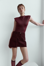 Топ з біфлексу з акцентними плечима