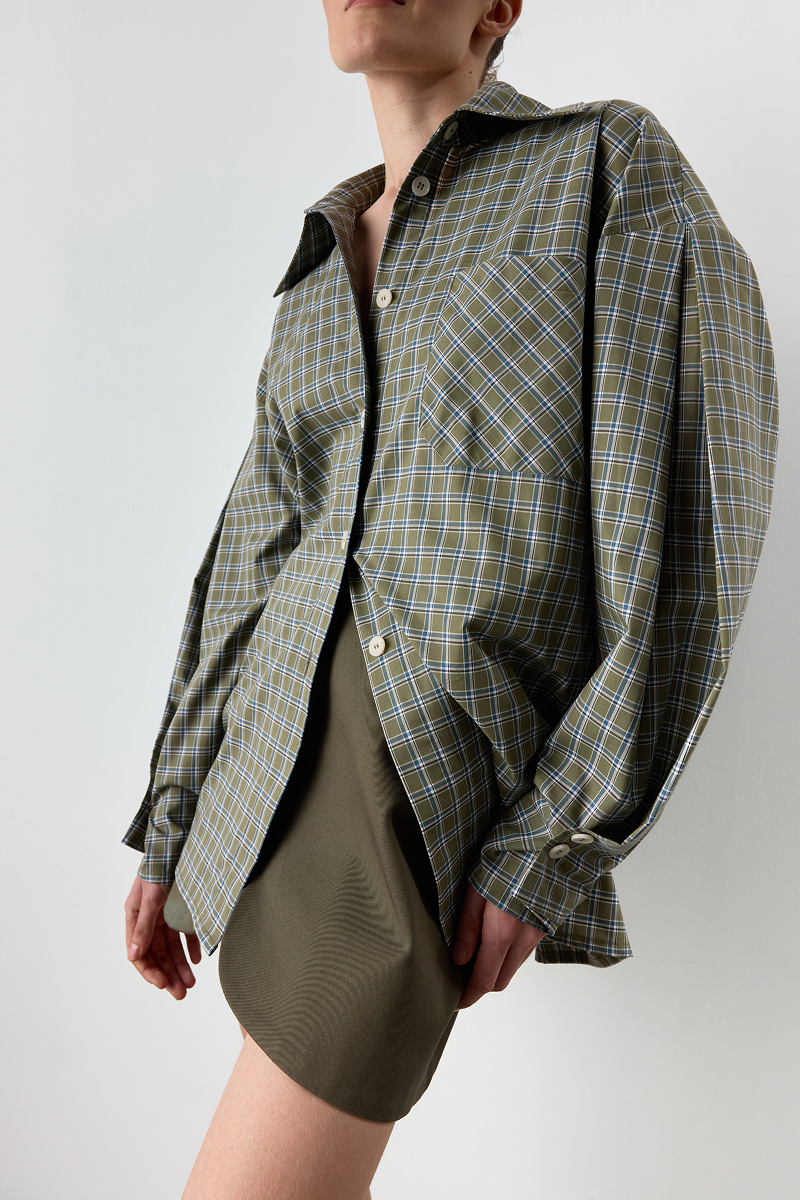 Картата сорочка вільного крою